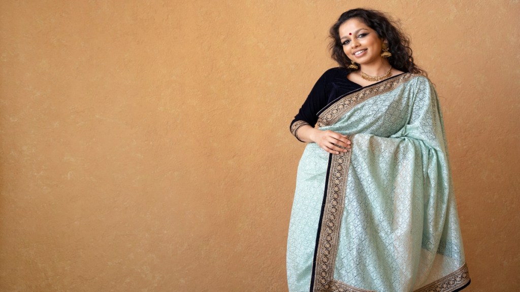 Learn different ways to wash a saree according to the fabric
