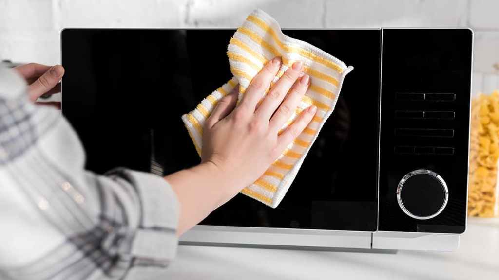 Microwave Cleaning Hack