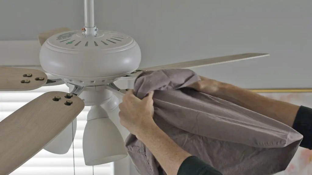 Ceiling Fan Cleaning Tips