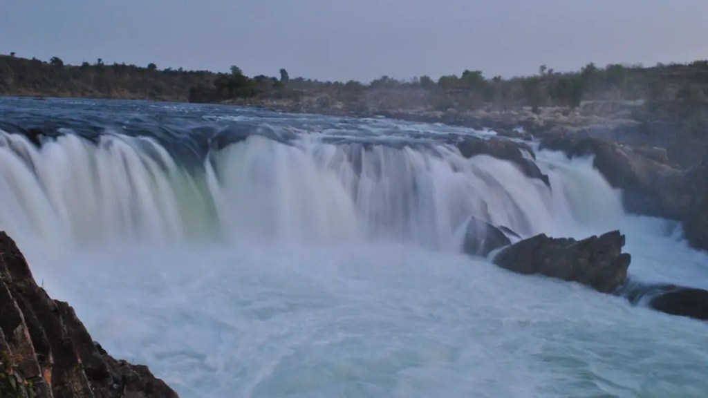 Ghoogra Waterfall