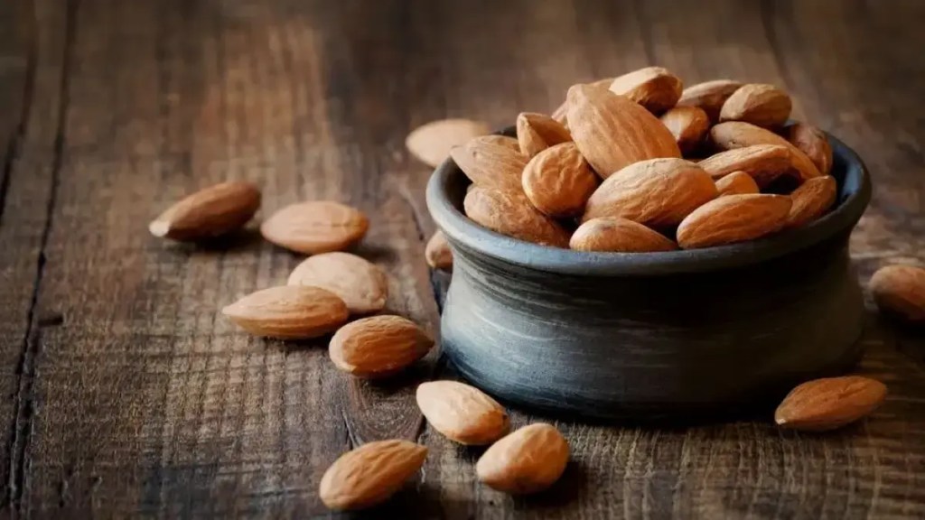 Almond Eating Tips