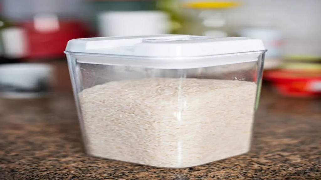 How to store leftover rice properly?
